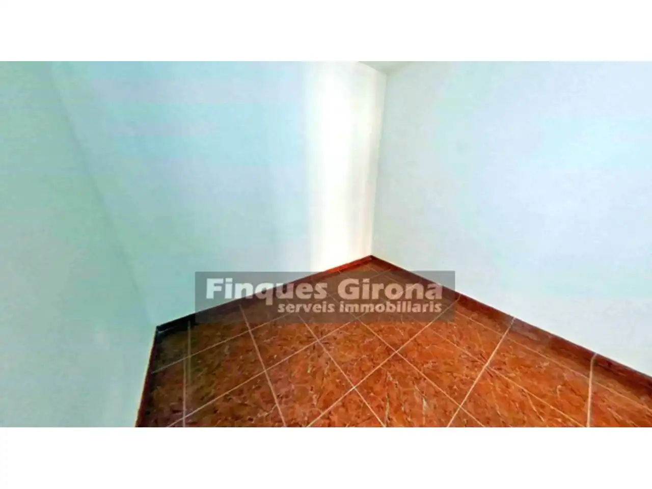 Flat with terrace for sale in Calle Empúries, imagen 5