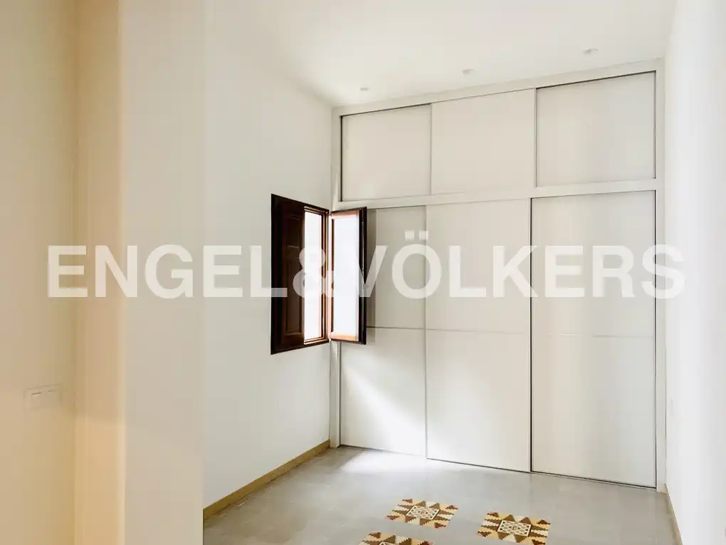 Wohnung zur Miete in Valencia mit Klimaanlage, Heizung und Balkon