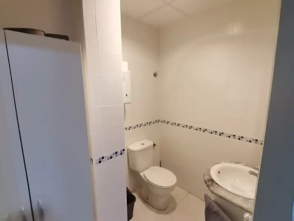 Bathroom of Commercial properties for sale in Vilafranca del Penedès