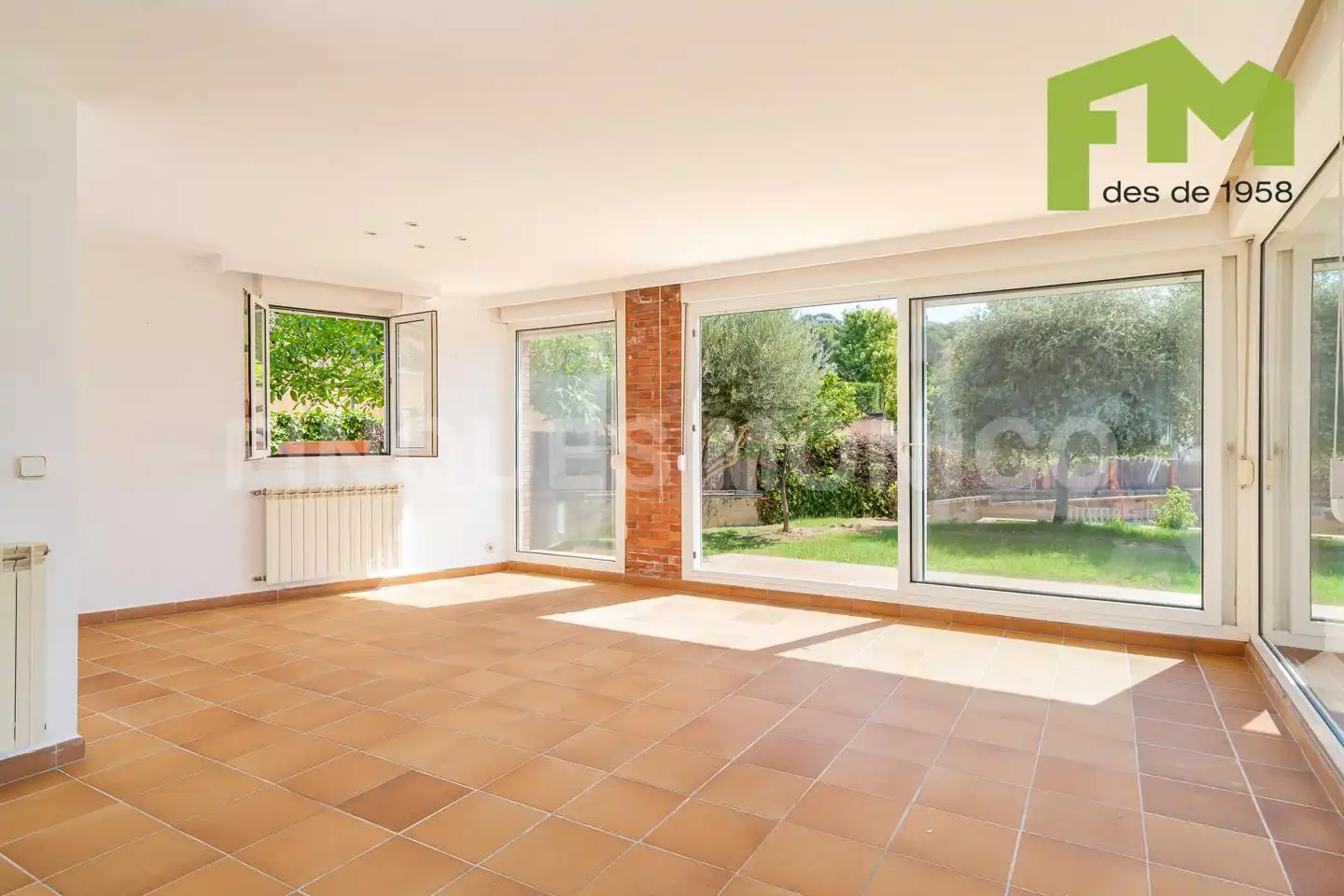 Sala de estar de Casa o chalet en venta en Teià con Calefacción, Jardín privado y Terraza
