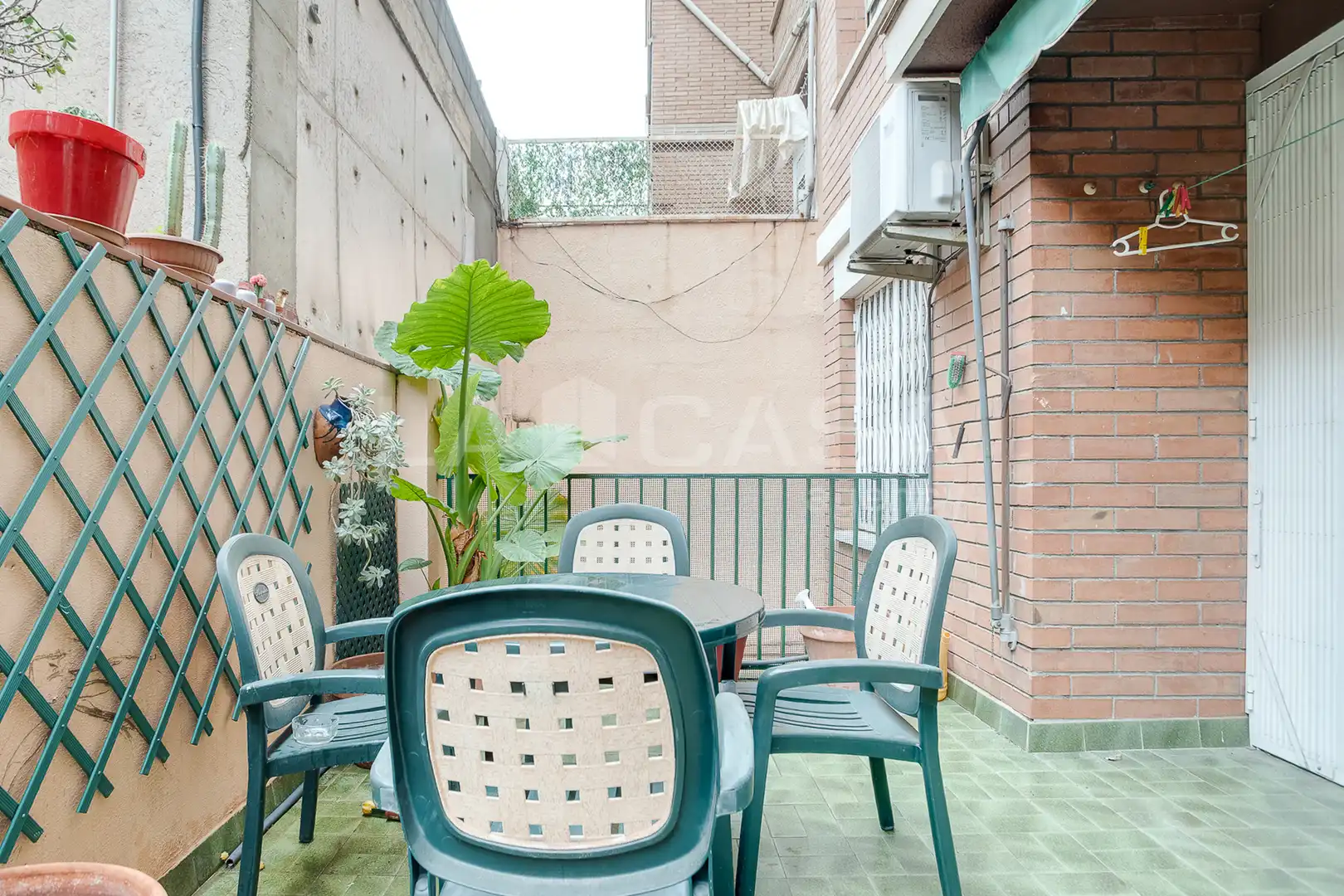 Terrassa de Planta baixa en venda en Les Corts