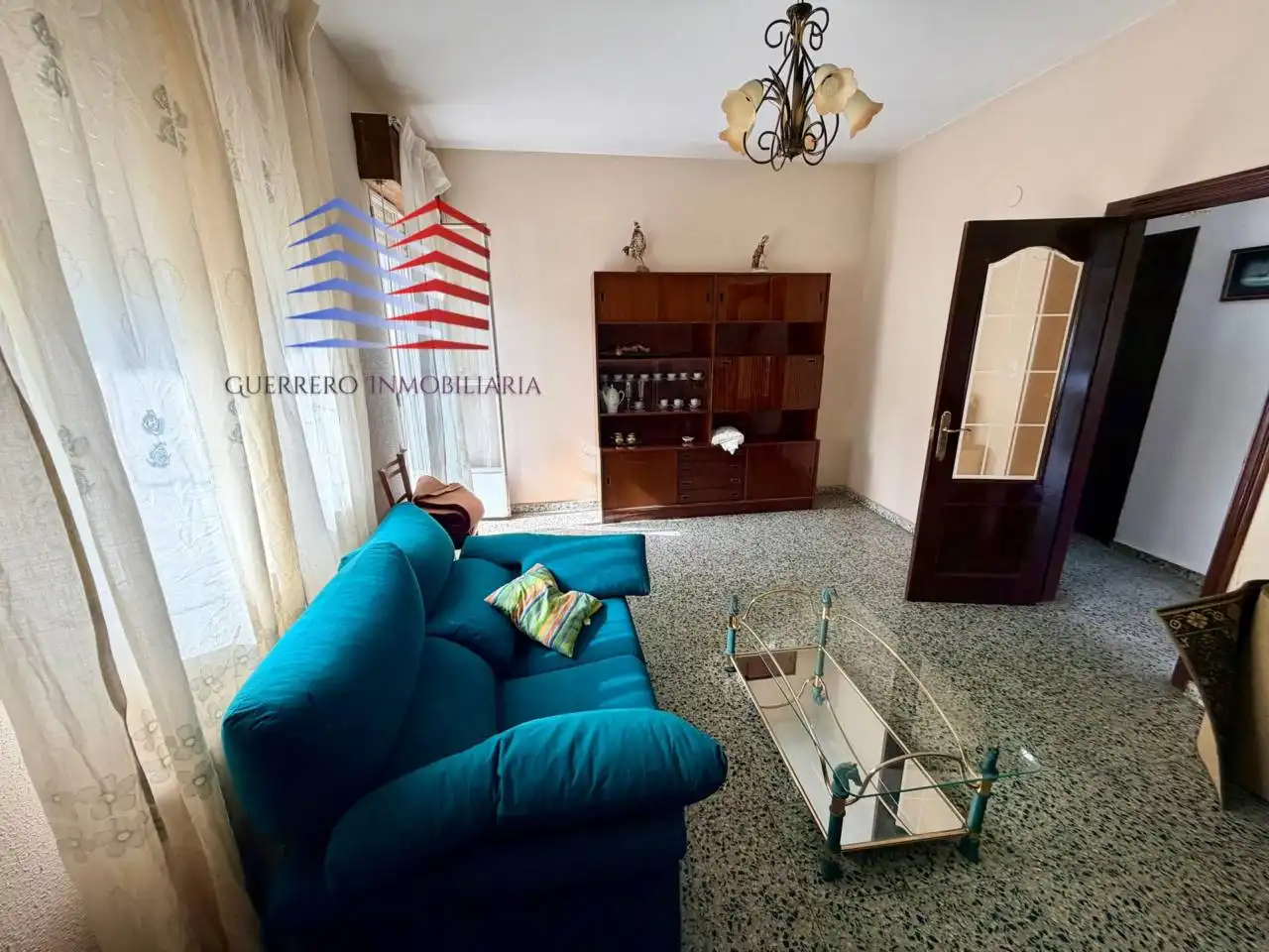 Sala d'estar de Casa o xalet de lloguer en San Cibrao das Viñas amb Calefacció, Terrassa i Moblat