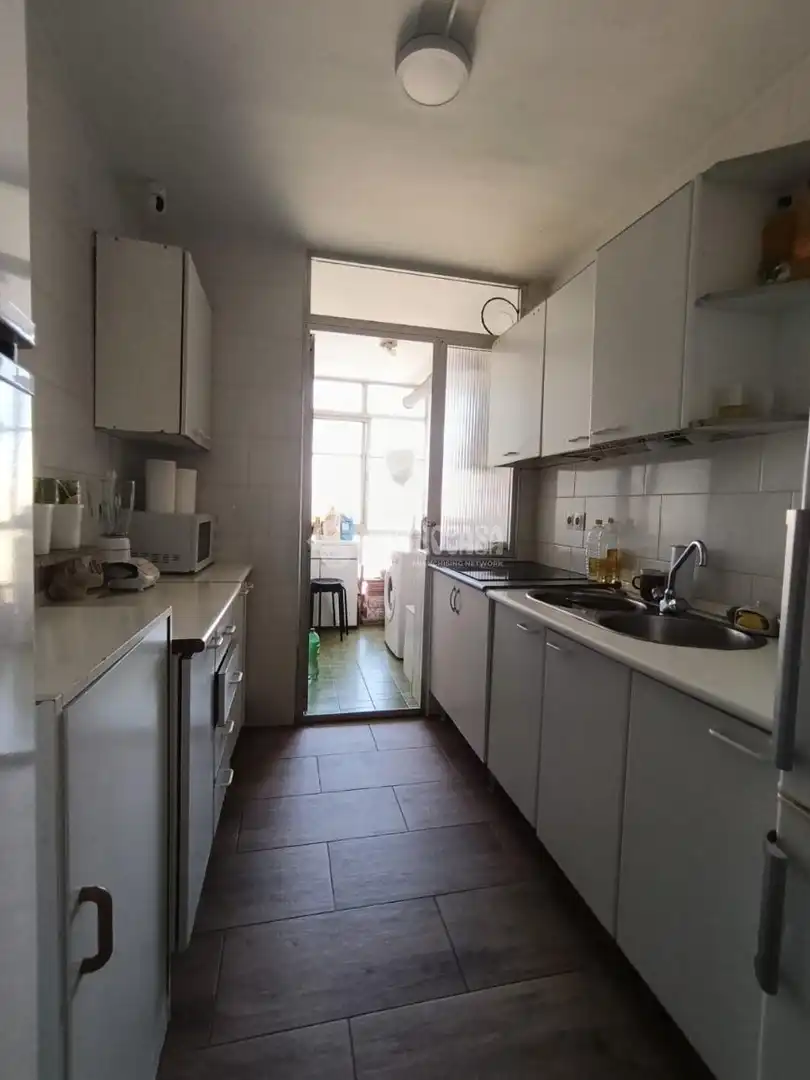 Kitchen of Flat for sale in Sevilla