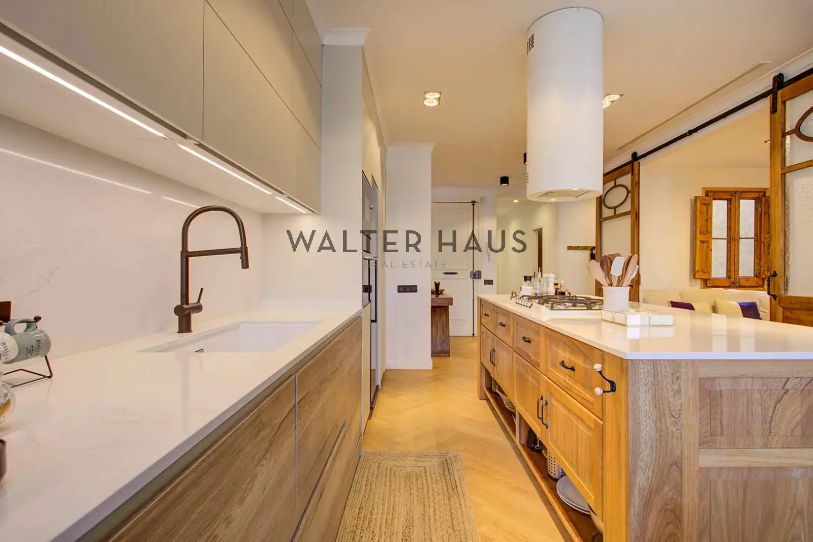 Cocina de Piso en venta en Barcelona con Aire acondicionado, Calefacción y Terraza