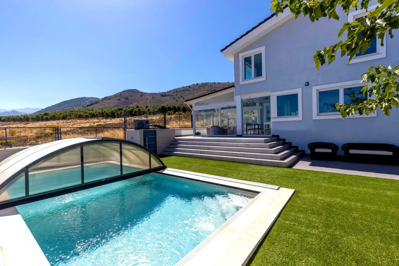 Chalet con piscina en venta en Dílar, imagen 3