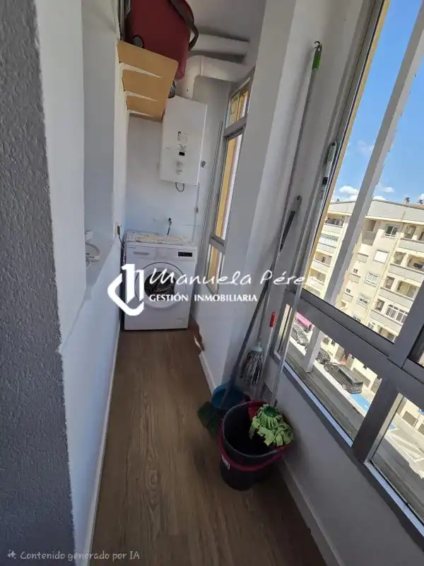 Außenansicht von Wohnung zur Miete in Cáceres mit Klimaanlage, Heizung und Terrasse