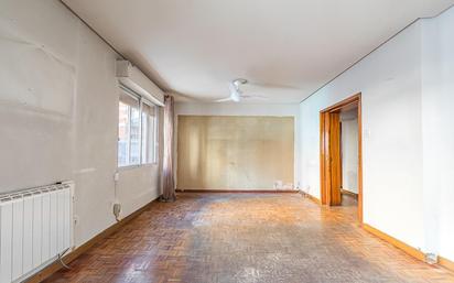 Bedroom of Flat for sale in  Madrid Capital  with Air Conditioner and Heating