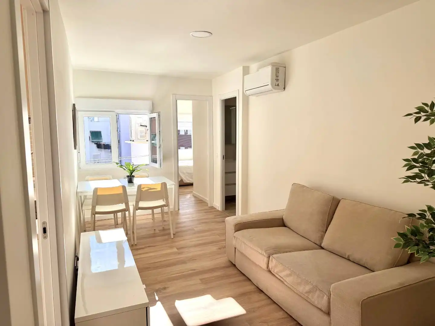 Sala de estar de Piso en venta en  Madrid Capital con Aire acondicionado