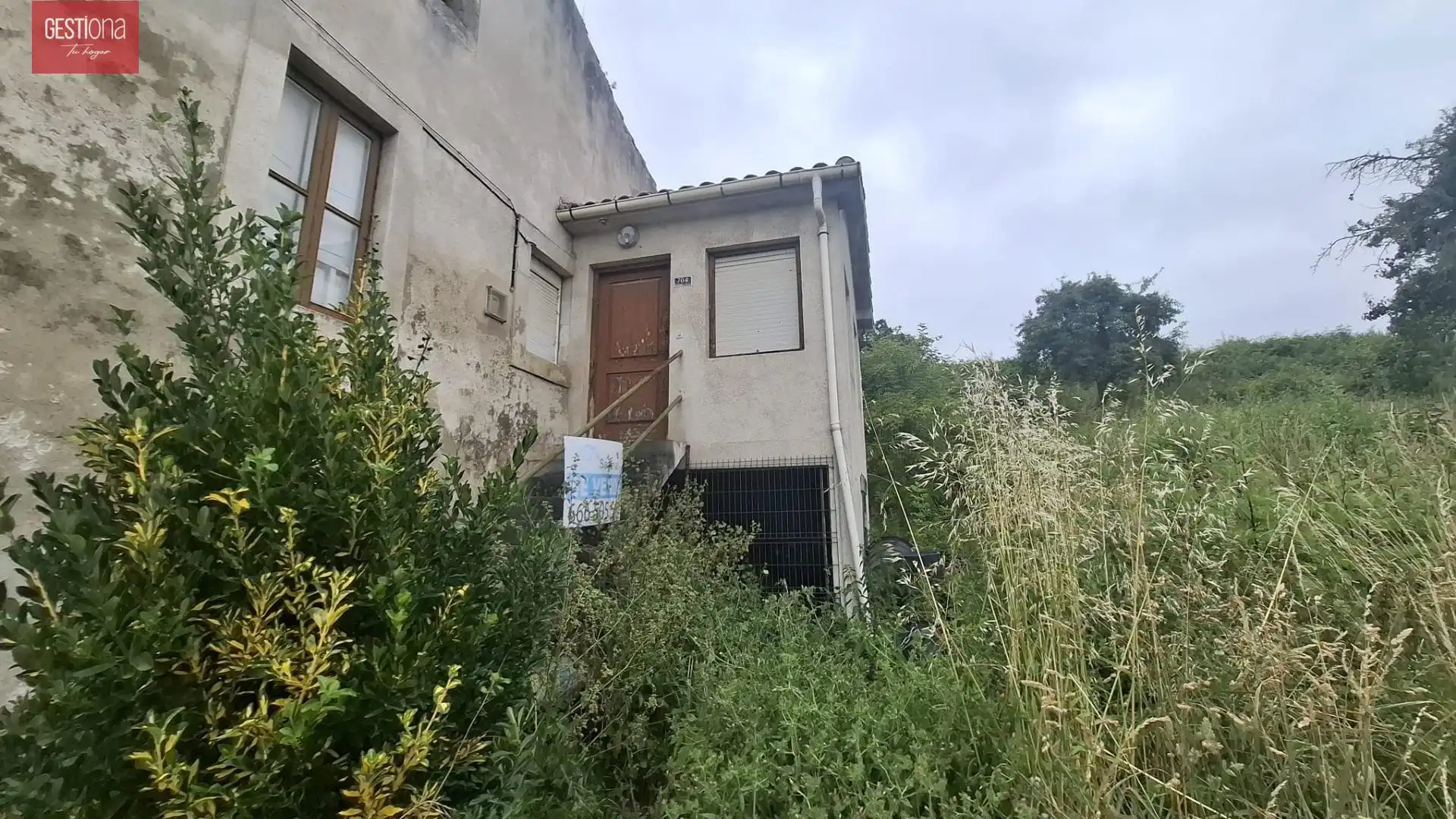 Vista exterior de Casa adosada en venda en Bareyo pueblo