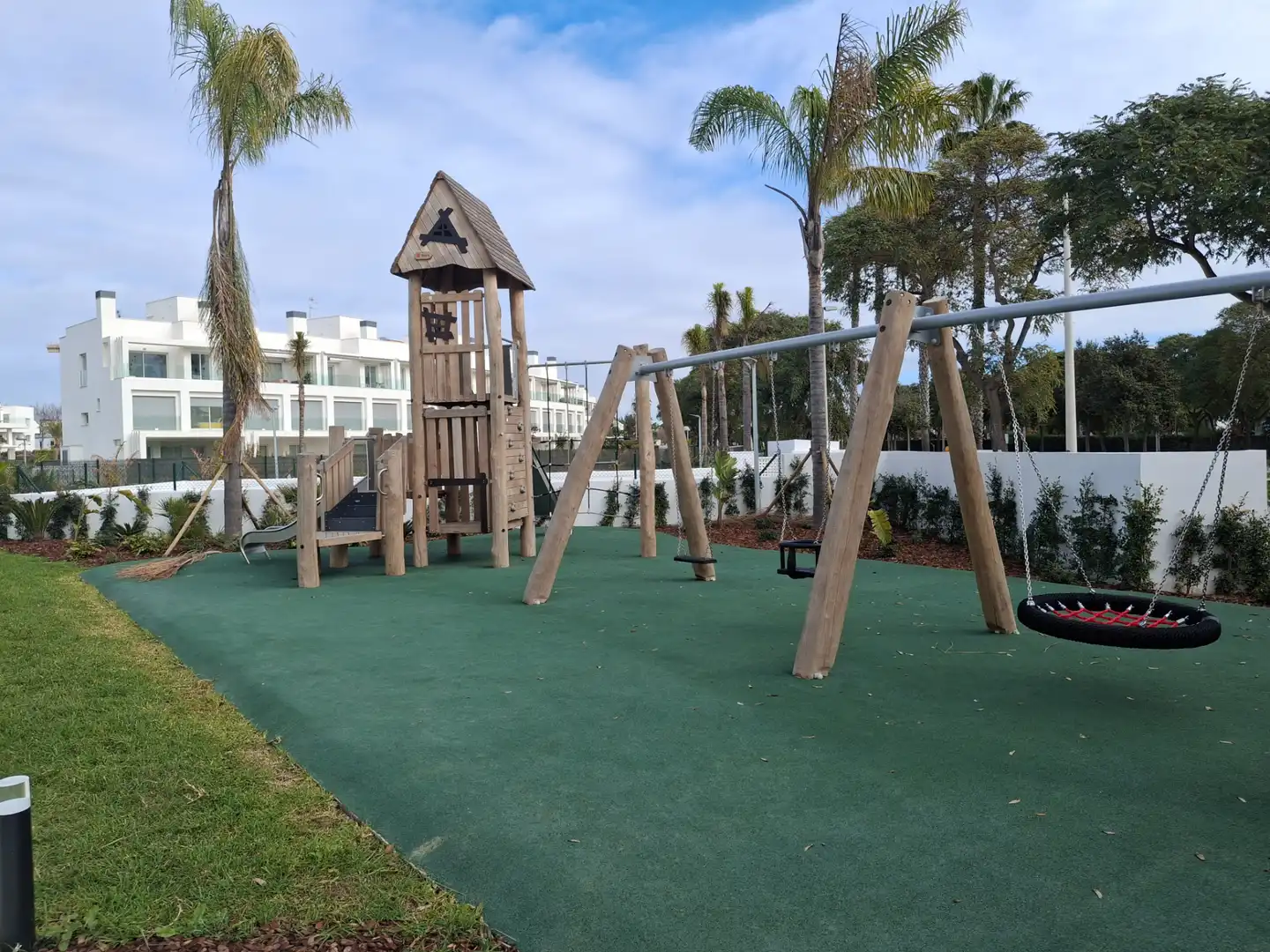 Vista exterior de Planta baja en venta en Chipiona con Aire acondicionado, Calefacción y Jardín privado