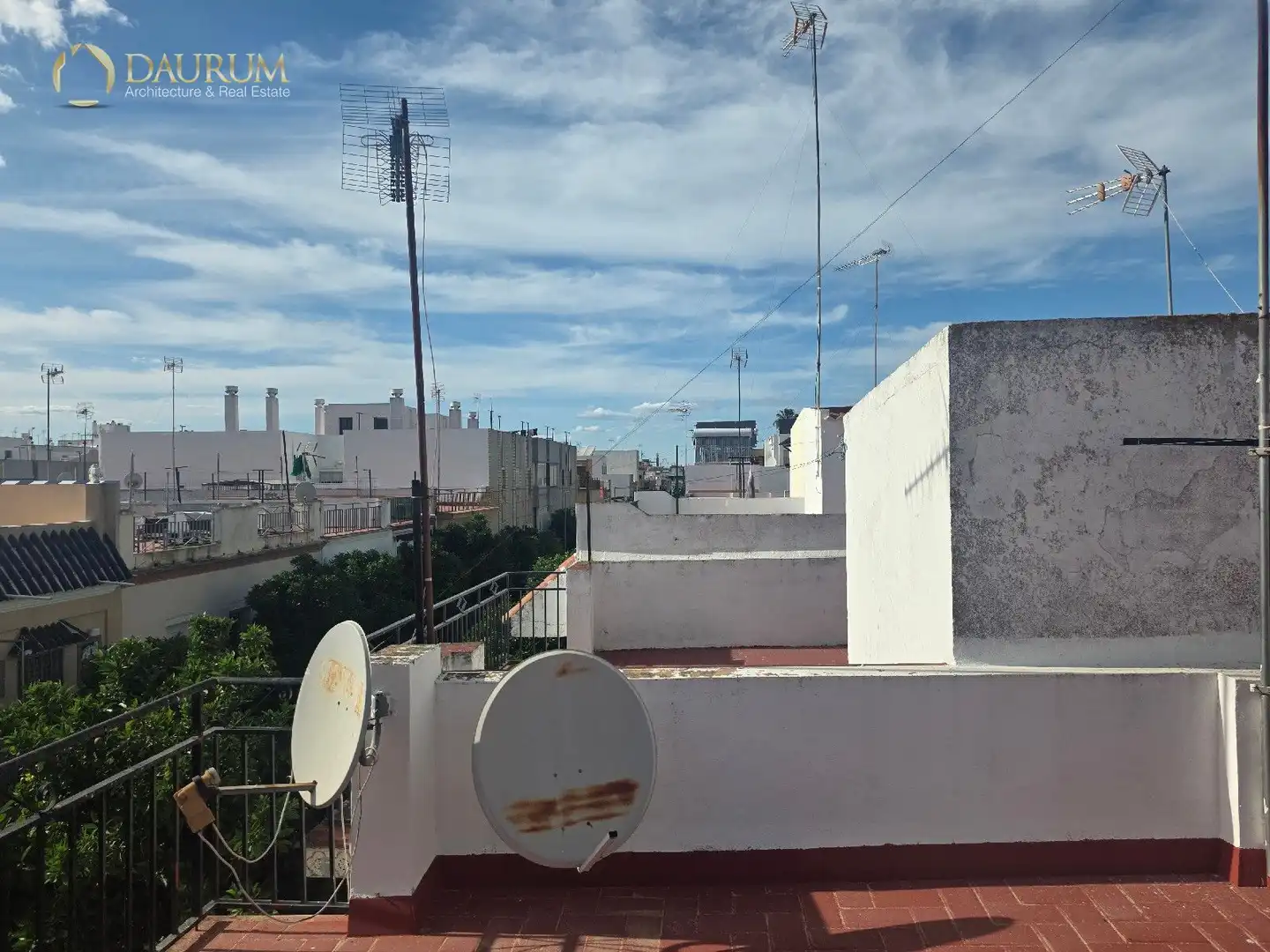 Vista exterior de Dúplex en venda en Sevilla amb Aire condicionat, Calefacció i Terrassa