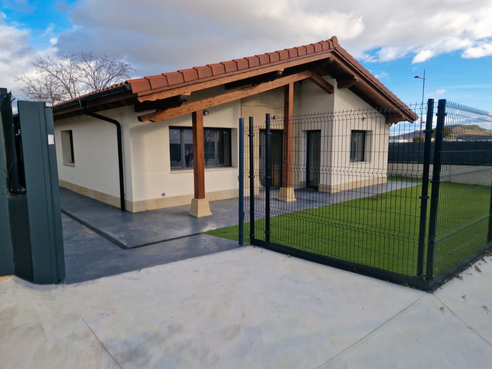 Exterior view of House or chalet for sale in Haro  with Heating and Private garden