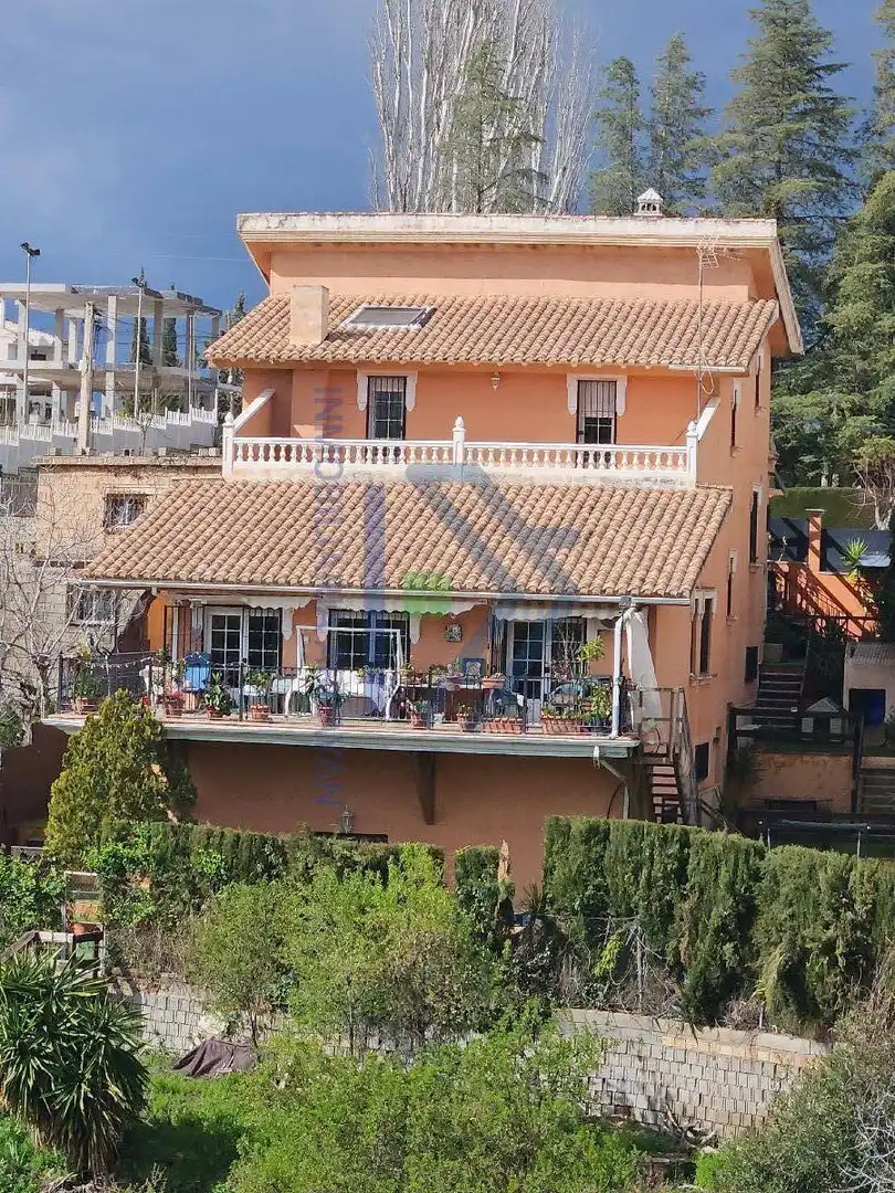 Chalet con terraza en venta en Gójar, imagen 5
