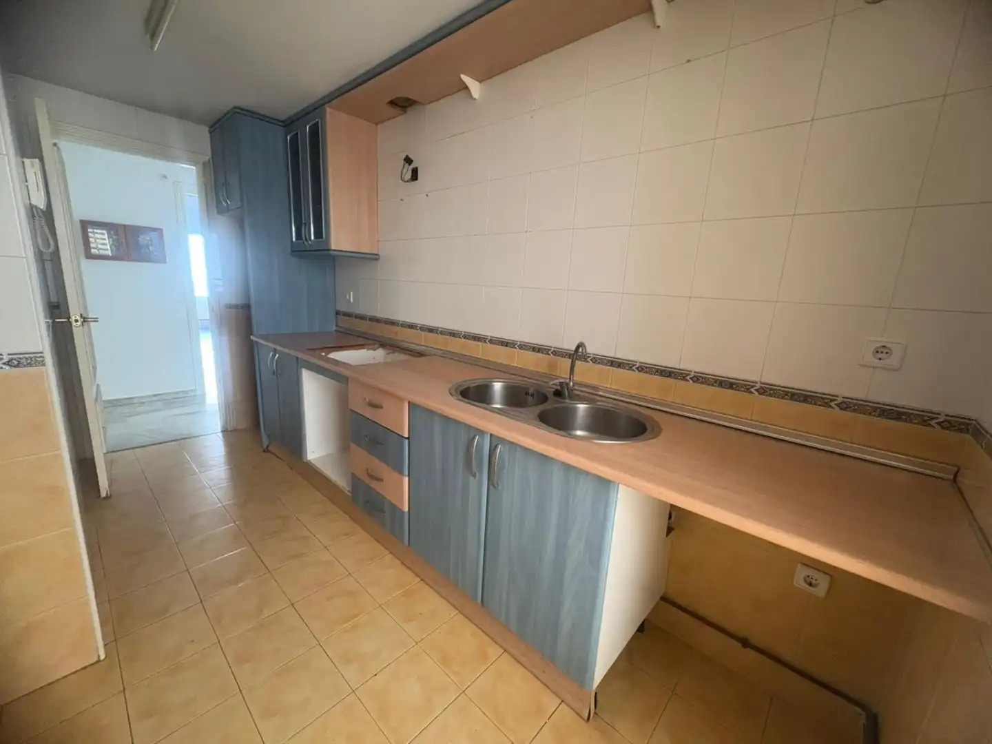 Küche von Wohnung zum Verkauf in Benalmádena mit Klimaanlage, Heizung und Terrasse