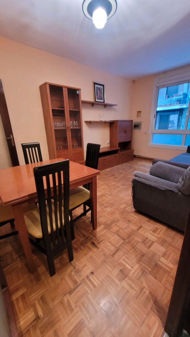 Living room of Flat for sale in  Barcelona Capital  with Heating, Furnished and Oven