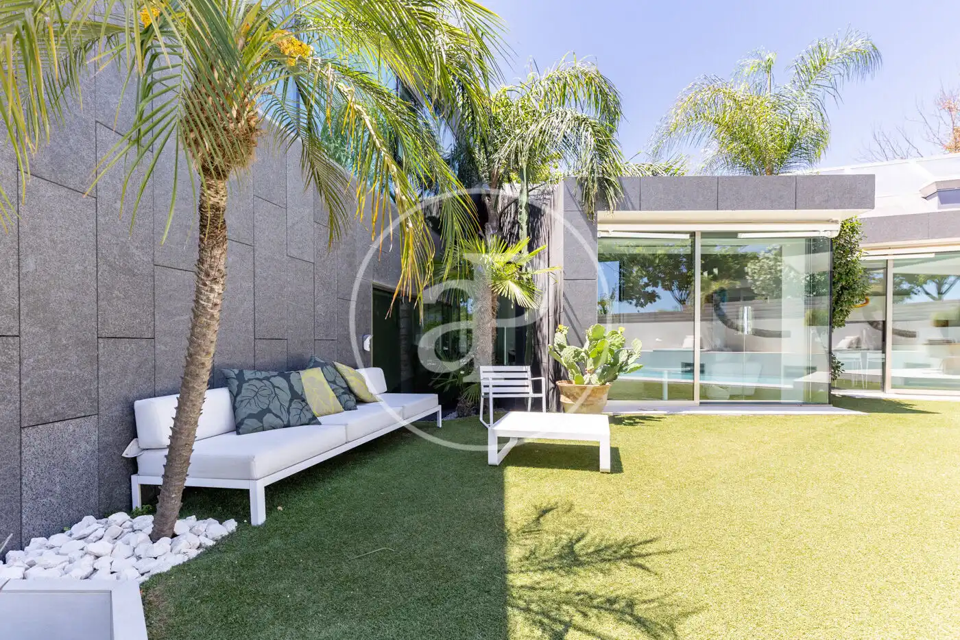 Terrassa de Casa o xalet en venda en Sant Cugat del Vallès amb Aire condicionat, Calefacció i Jardí privat