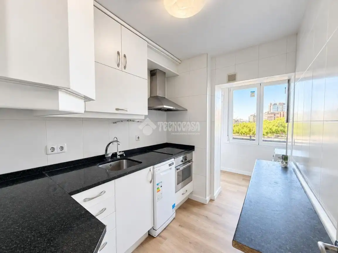Kitchen of Flat for sale in Fuencarral - El Pardo