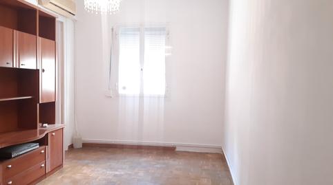 Foto 2 de Pis en venda a Carrer de Rosalia de Castro, El Baix Guinardó, Barcelona