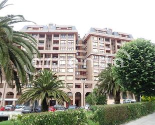 Vista exterior de Pis de lloguer en Santander amb Calefacció, Terrassa i Moblat