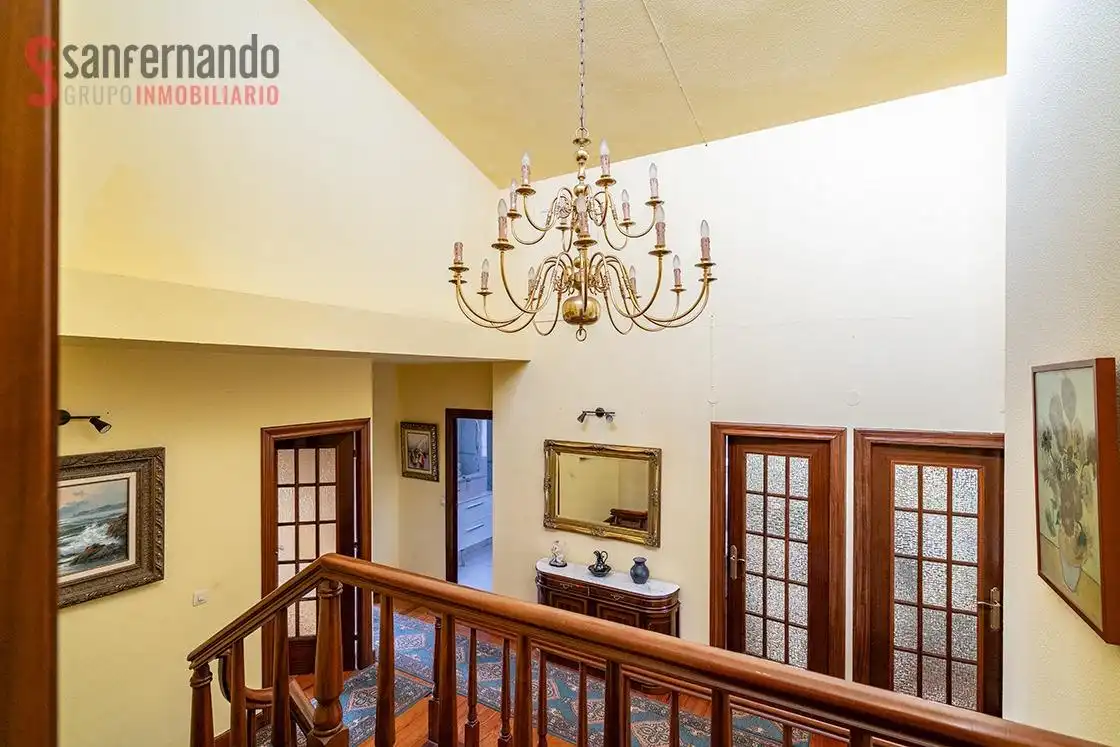 Chalet con terraza en venta en Calle de la Arnia, imagen 16