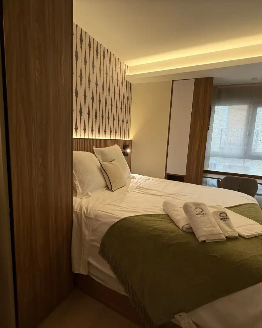 Habitación de Ático de alquiler en Madrid con Aire acondicionado, Calefacción y Terraza