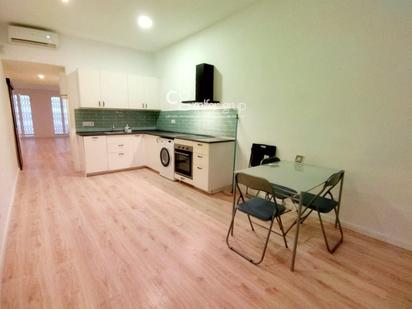 Kitchen of Flat for sale in  Barcelona Capital  with Air Conditioner