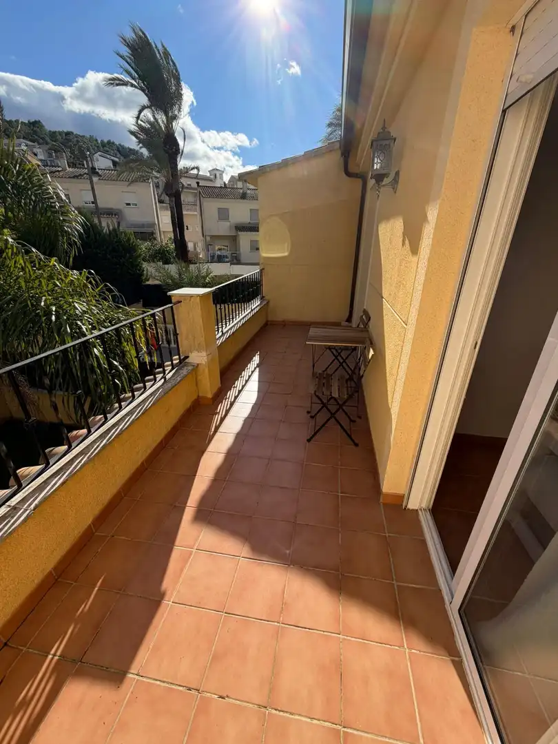 Terraza de Casa adosada de alquiler en Alzira con Aire acondicionado, Jardín privado y Terraza