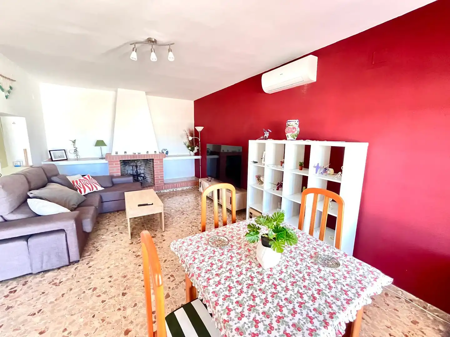 Chalet con jardín en venta en Las Lagunas - Campano, imagen 9