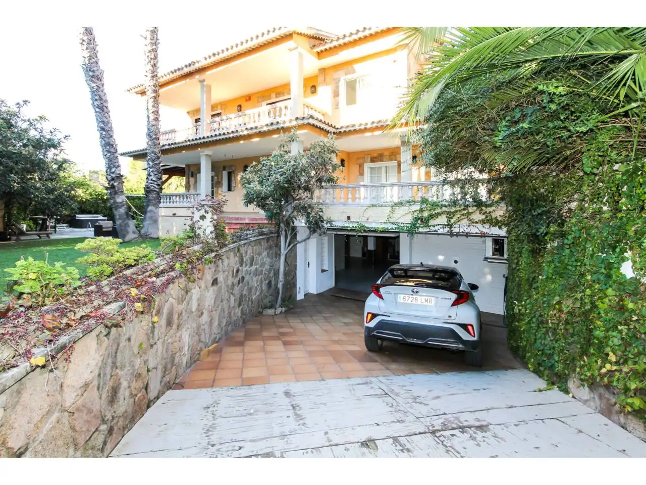 Parking de Casa o chalet en venta en Lloret de Mar con Aire acondicionado, Calefacción y Jardín privado