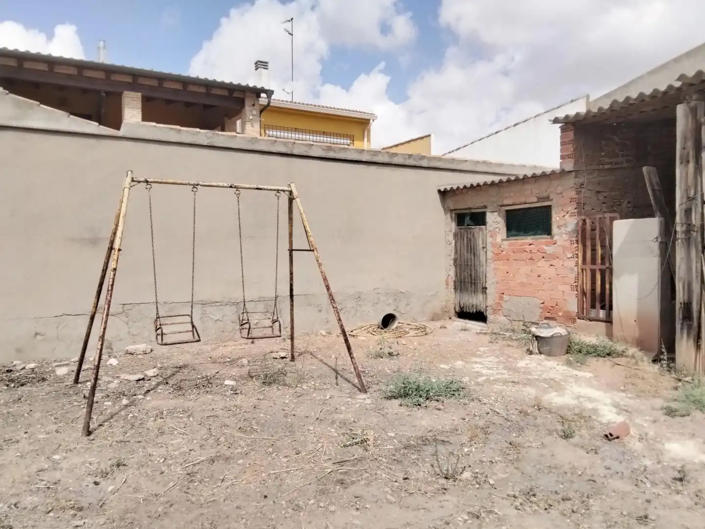 Casa adosada en venda a Campo de Criptana