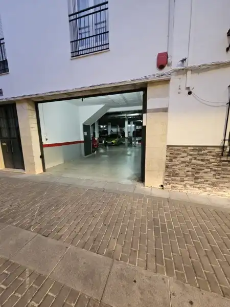 Parking de Garaje de alquiler en Lucena
