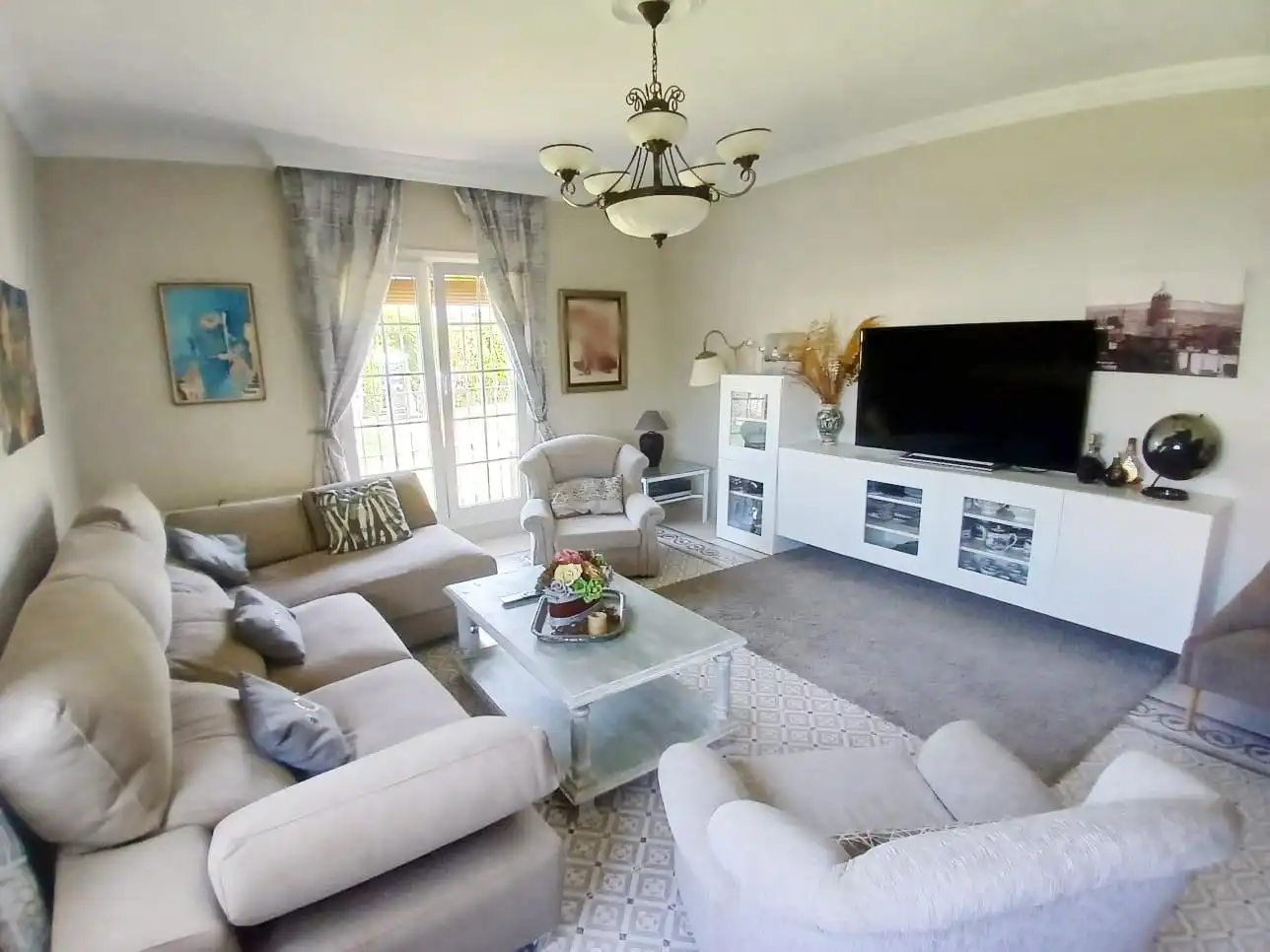 Sala de estar de Casa o chalet en venta en Aljaraque con Calefacción, Jardín privado y Piscina