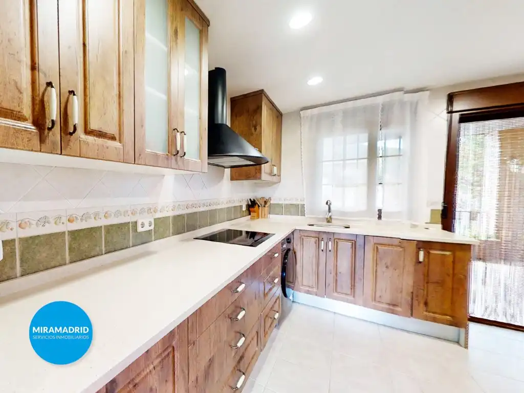 Cocina de Casa o chalet en venta en Torrejón del Rey con Piscina