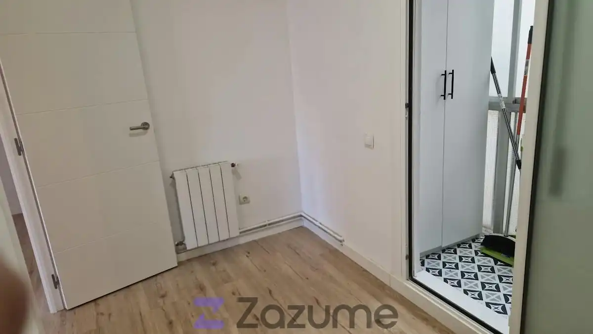 Habitación de Piso de alquiler en Terrassa con Aire acondicionado, Calefacción y Horno