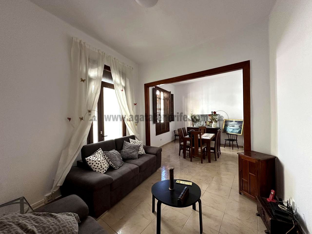 Living room of Planta baja for sale in  Santa Cruz de Tenerife Capital  with Air Conditioner and Furnished