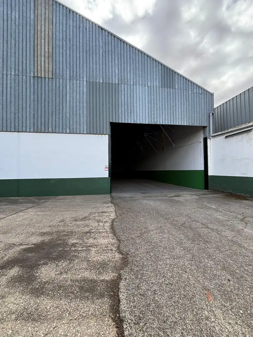 Nau industrial en venda a Valdepeñas, imagen 3