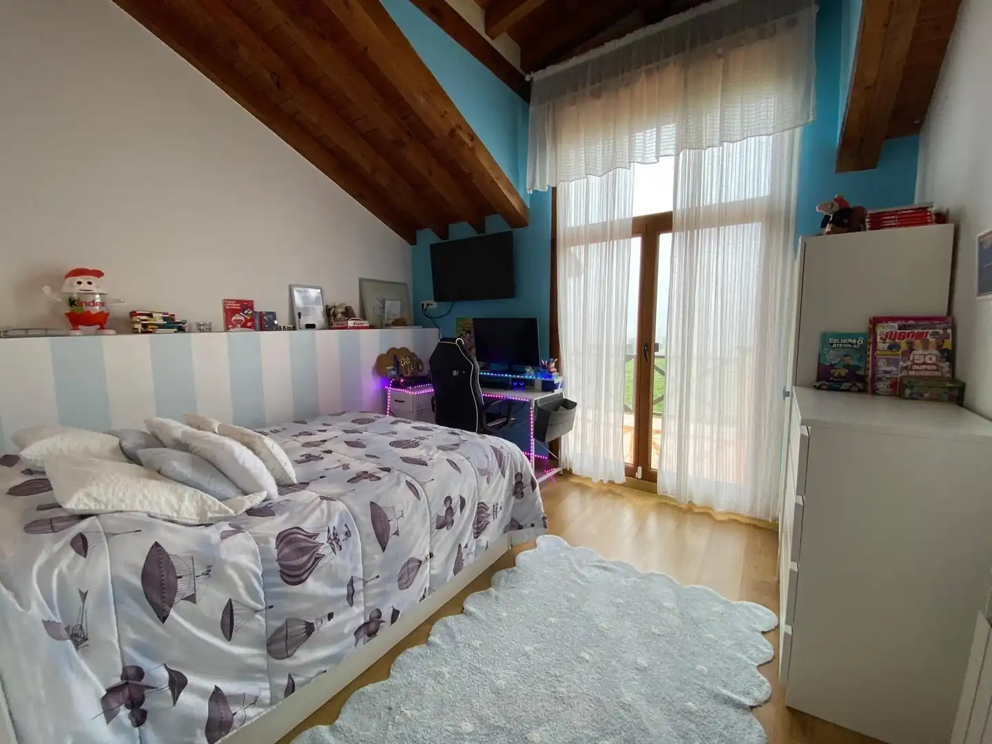 Dormitori de Casa o xalet en venda en Santillana del Mar amb Calefacció, Jardí privat i Terrassa