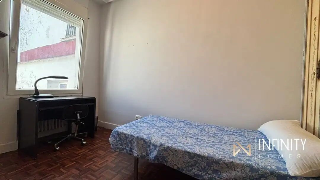 Bedroom of Flat for rent in Bilbao   with Heating, Terrace and Balcony
