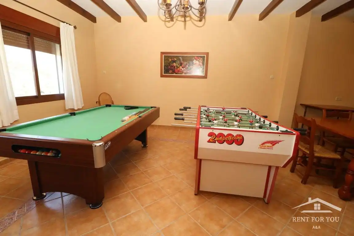 Casa o chalet de alquiler en Guaro con Jardín privado, Terraza y Trastero