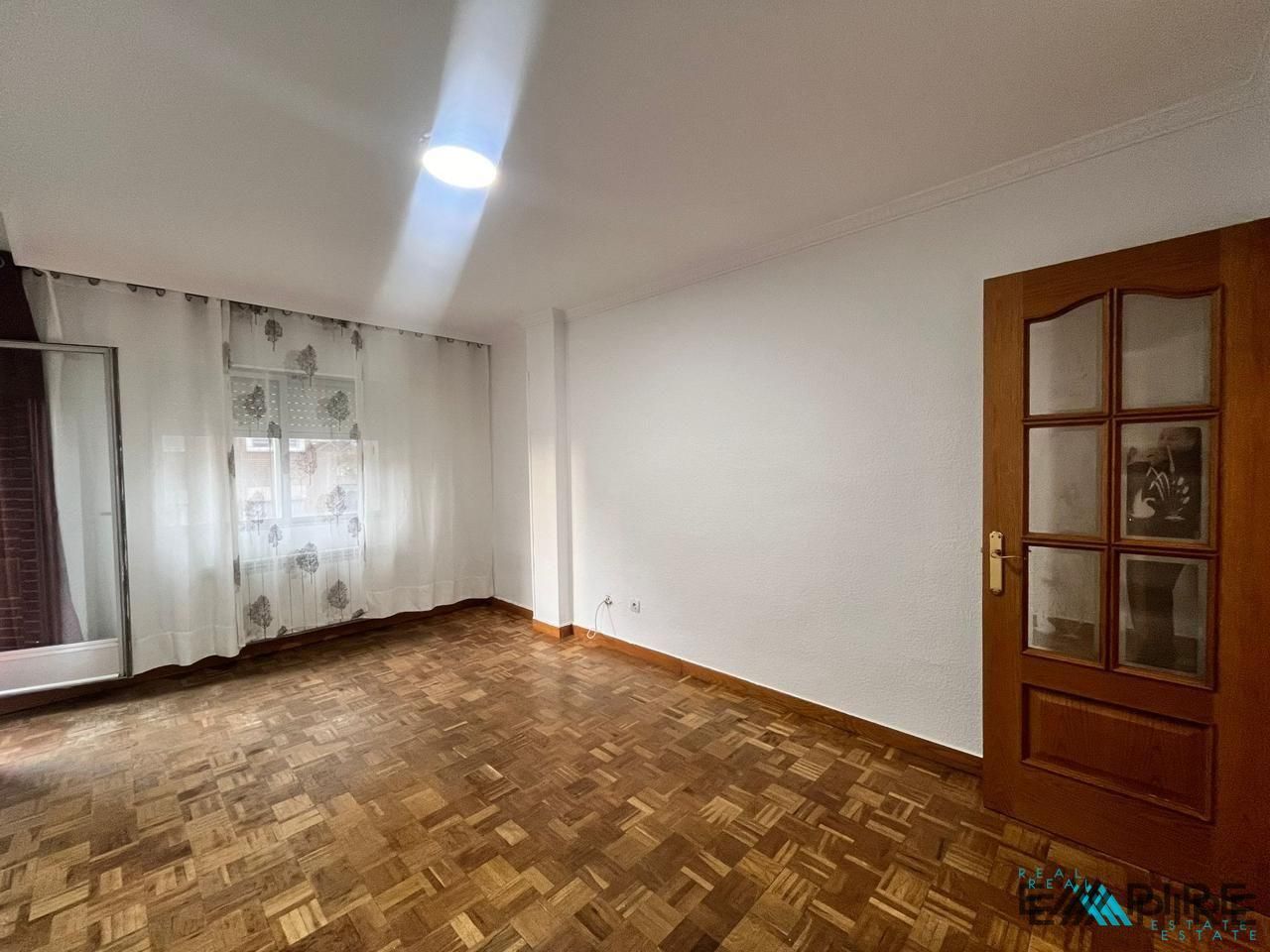 Dormitori de Pis en venda en Parla amb Aire condicionat, Calefacció i Parquet