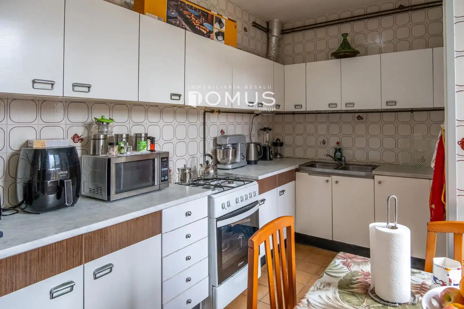 Küche von Wohnung zum Verkauf in Besalú mit Heizung und Terrasse