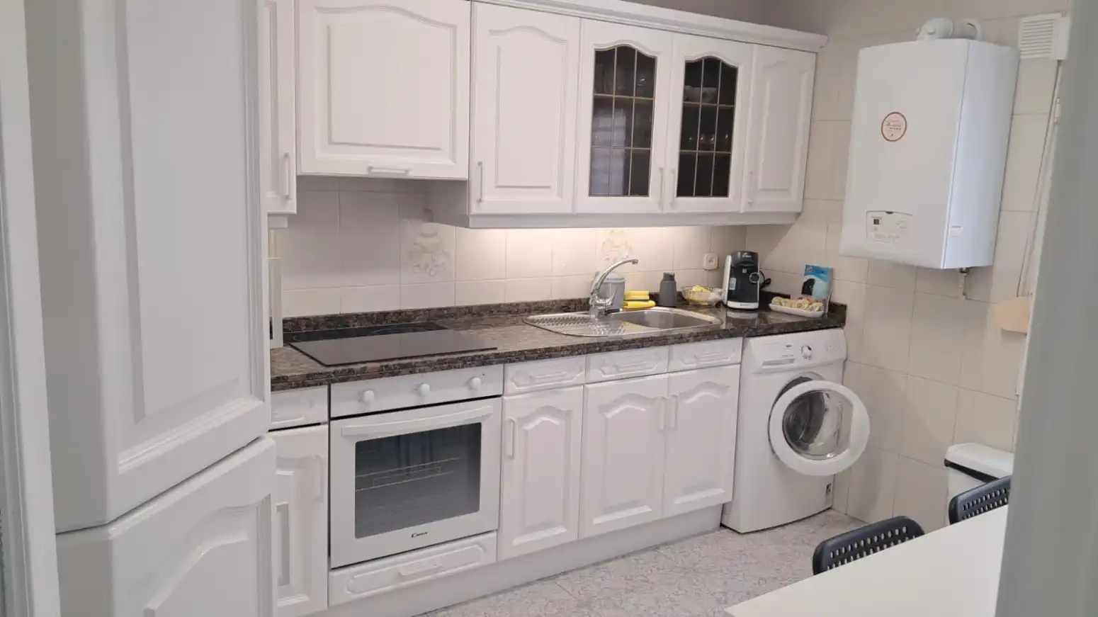 Küche von Wohnung zur Miete in Gijón  mit Heizung