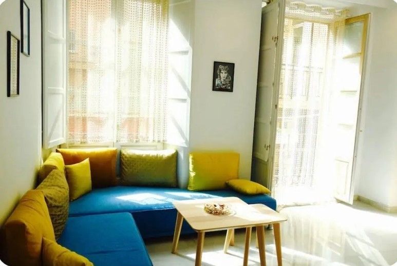 Sala d'estar de Pis de lloguer en Málaga Capital amb Aire condicionat i Moblat