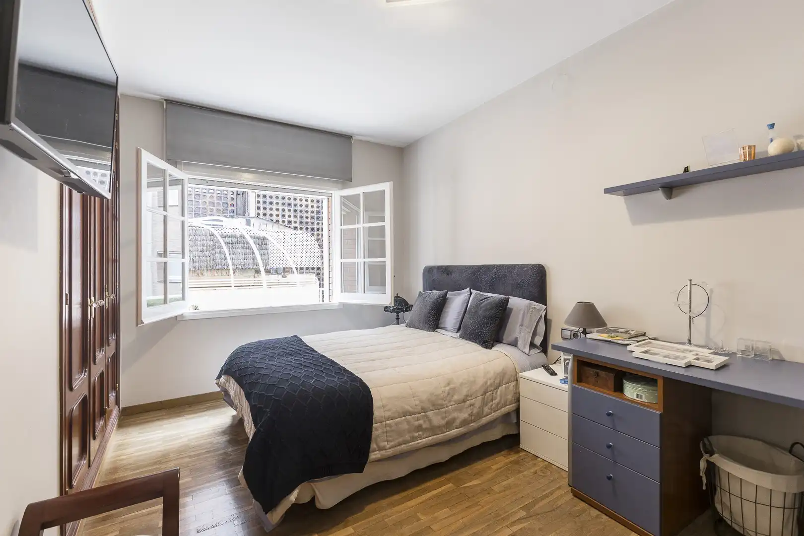 Habitación de Piso en venta en Barcelona con Calefacción, Jardín privado y Terraza