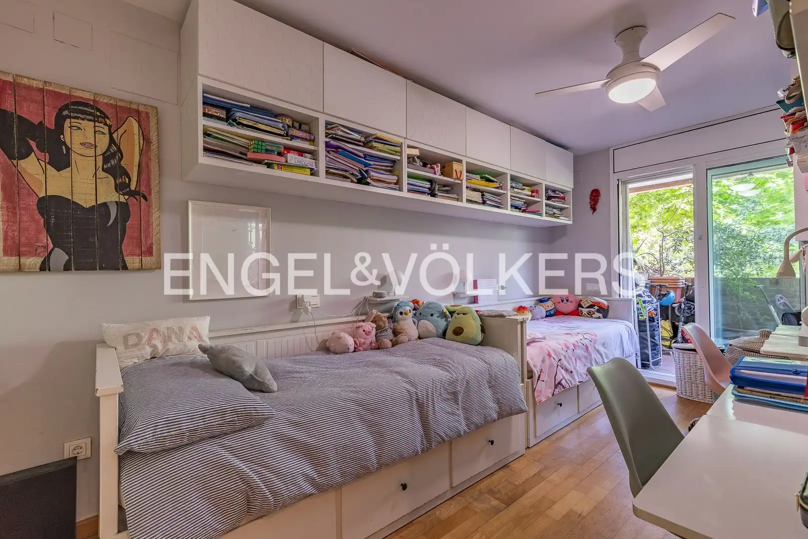 Bedroom of Flat for sale in Sant Cugat del Vallès  with Air Conditioner, Heating and Private garden