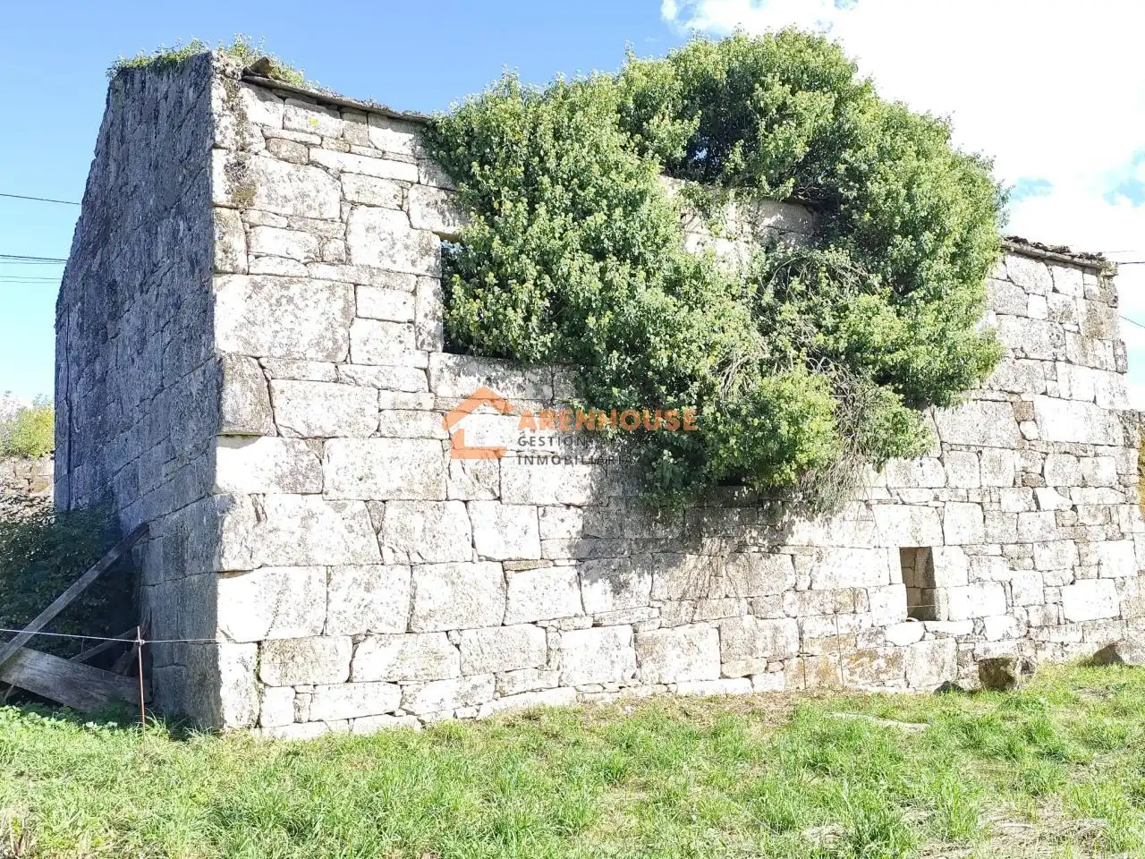 Houses for sale in Piñor  with Heating, Private garden and Balcony