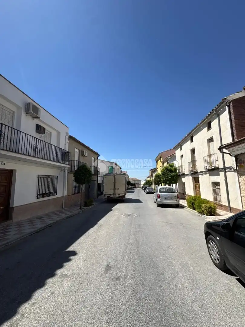Casa aparellada amb terrassa en venda a Lupión, imagen 38