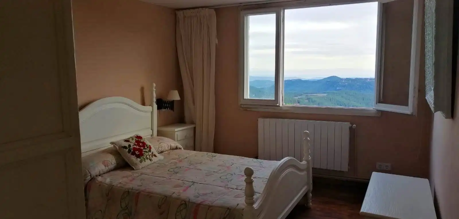 Bedroom of Houses for sale in La Llacuna  with Heating, Private garden and Parquet flooring
