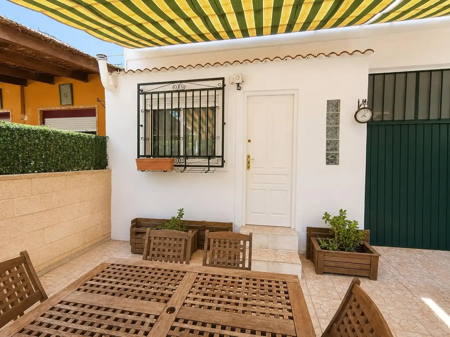 Terrassa de Casa o xalet en venda en El Campello amb Aire condicionat, Jardí privat i Terrassa
