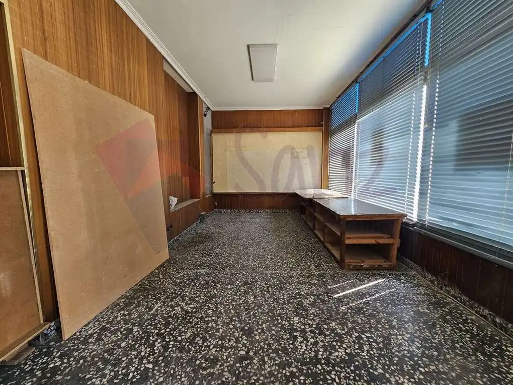 Local commercial à vendre à Las Losas 7